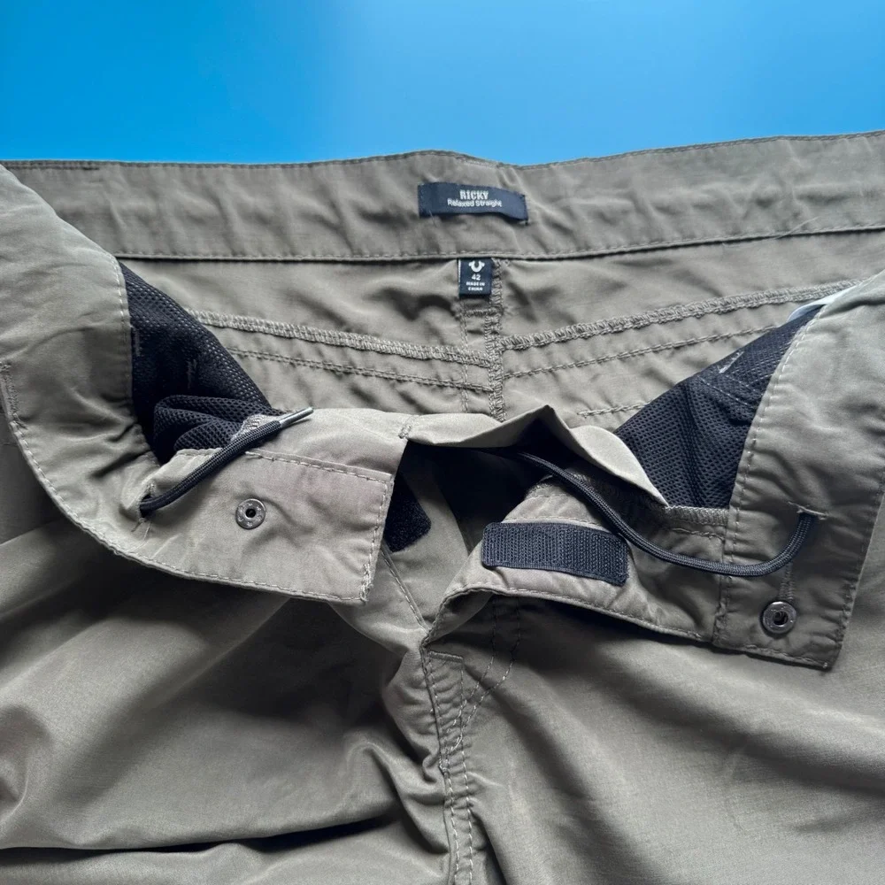 True Religion Ricky Relaxed Straight Shorts Mens 42 Olive Green Cargo Pockets